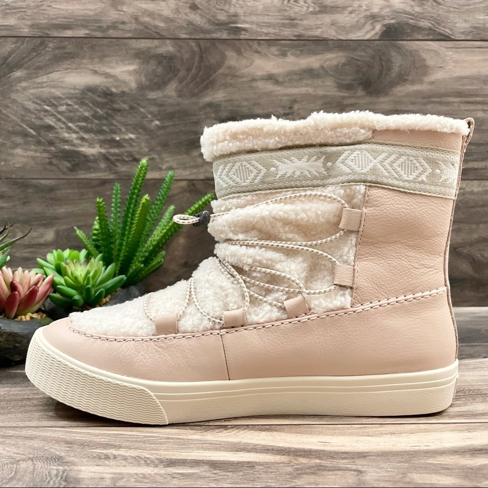 Toms Alpine Faux Shearling Water Resistant Boot - Picture 8 of 12